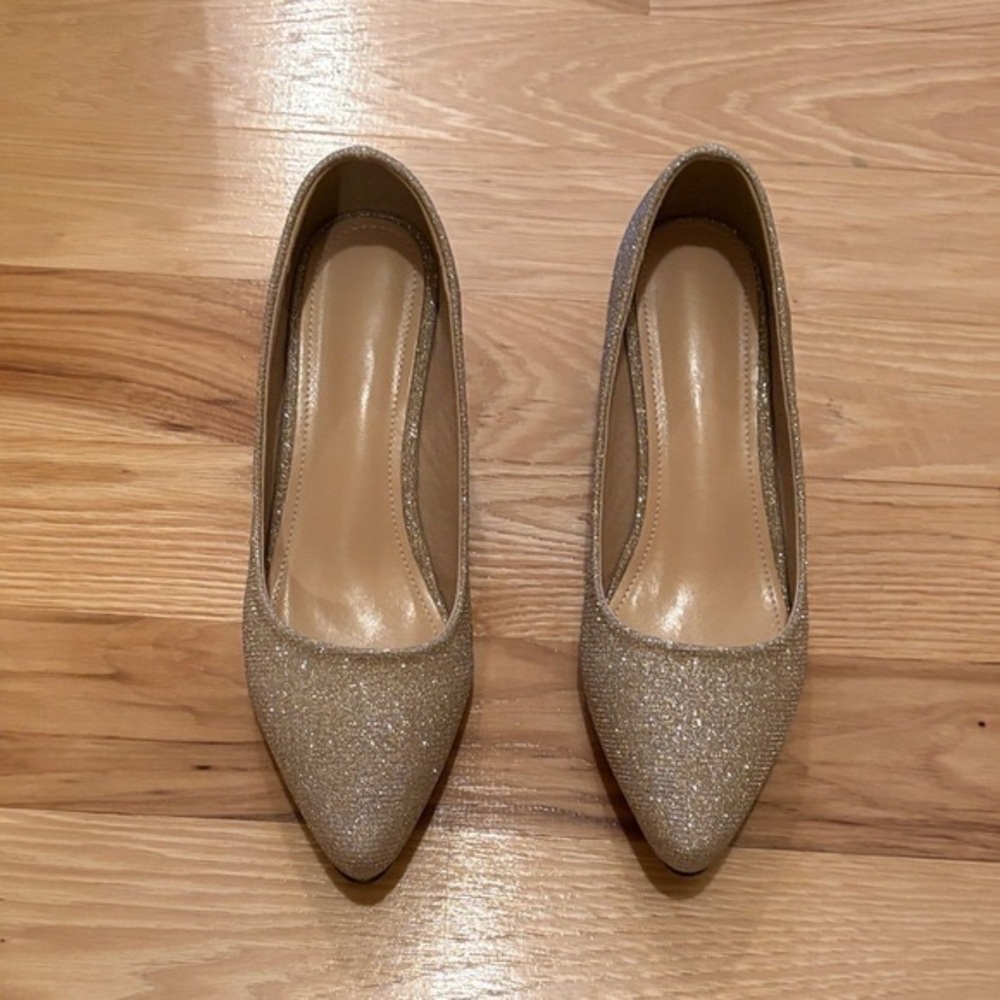 Women's Glitter Pointed-Toe Flats in Champagne